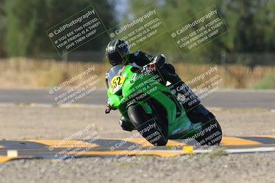 media/Oct-07-2023-CVMA (Sat) [[f84d08e330]]/Race 12 Amateur Supersport Open/